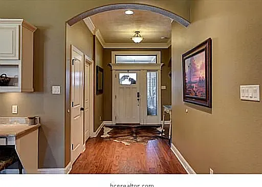 4252 Rocky Rhodes Dr — Photo 3