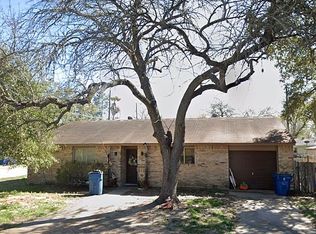 203 Haverlah Rd, Pleasanton, TX 78064