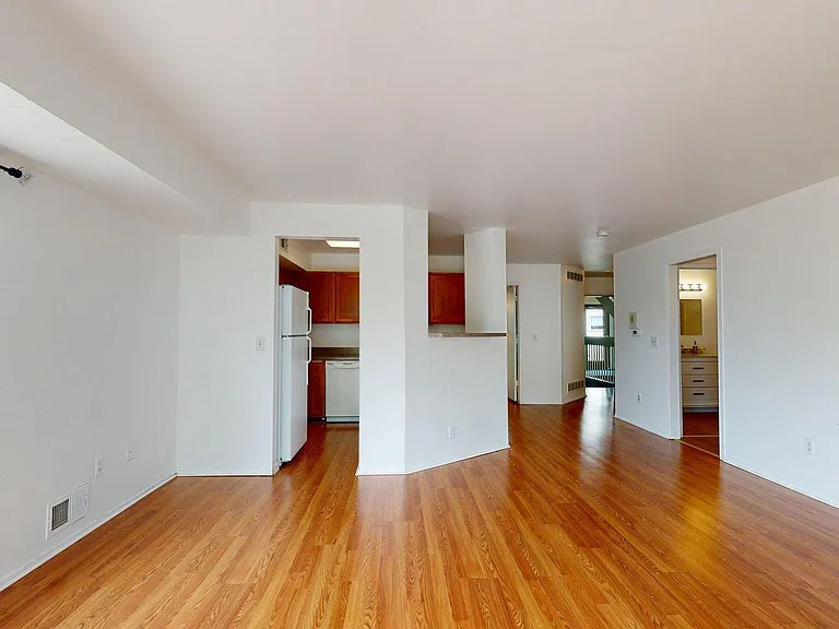 2201 S Huron Parkway 1 #1 — Photo 3
