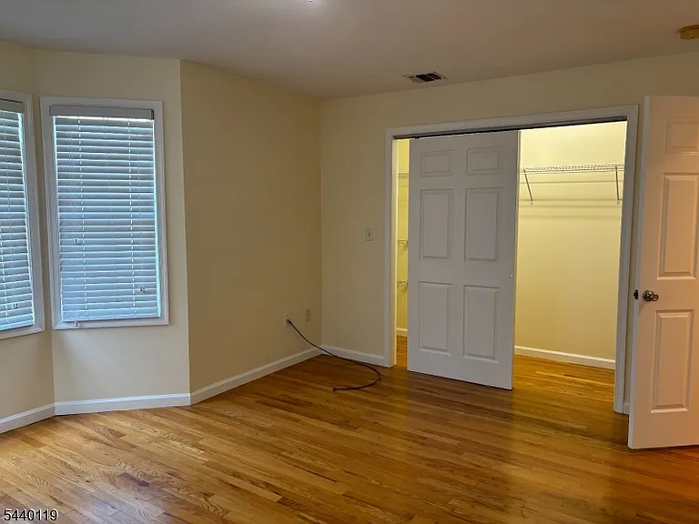 38 Henry St #A — Photo 20