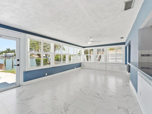 1245 79th St S, Saint Petersburg, FL 33707