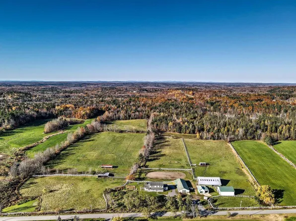 84 North Road, Newburgh, ME 04444