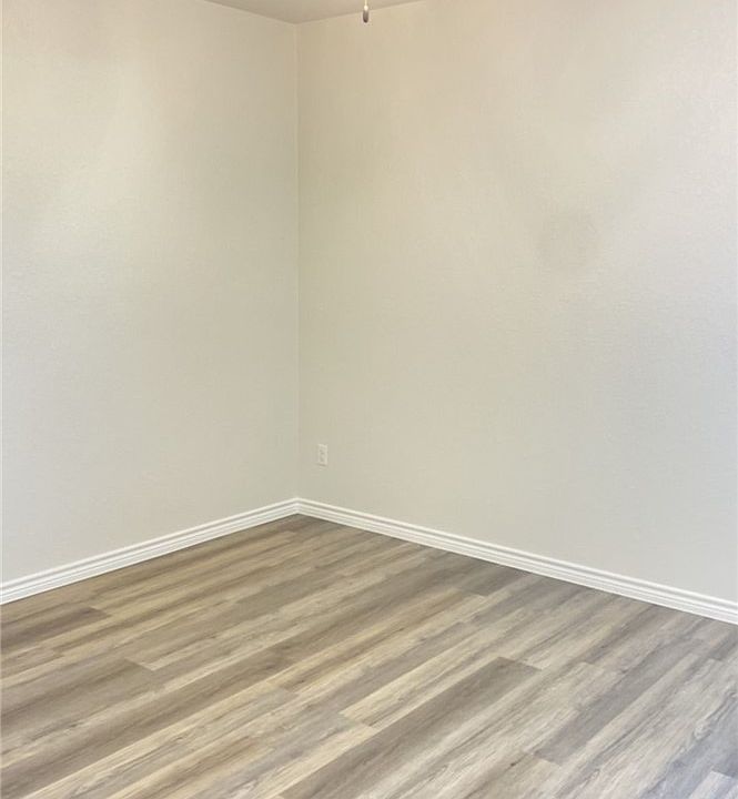 1st image of 118 Leon Ln #118A