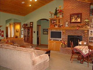 1st image of 1122 Clifton Cir