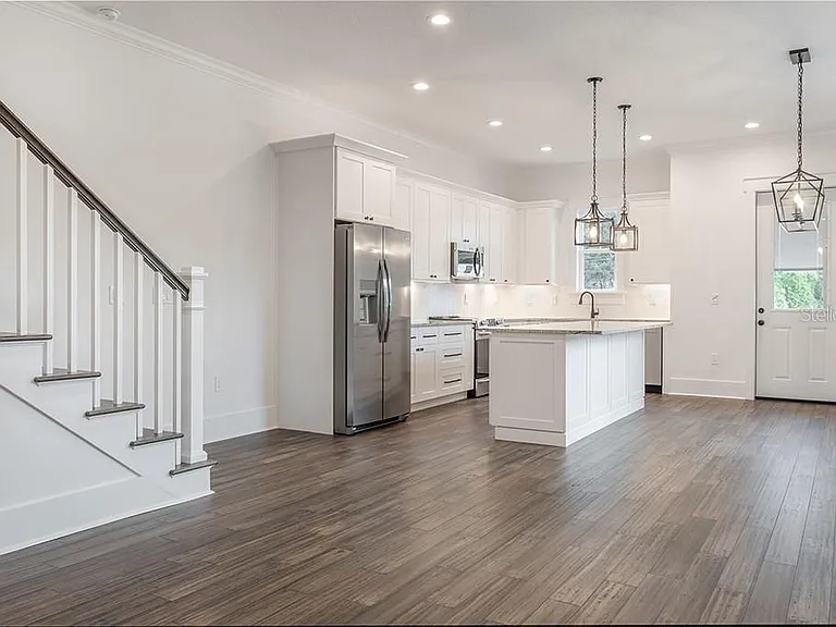 1408 E Curtis St #B — Photo 15