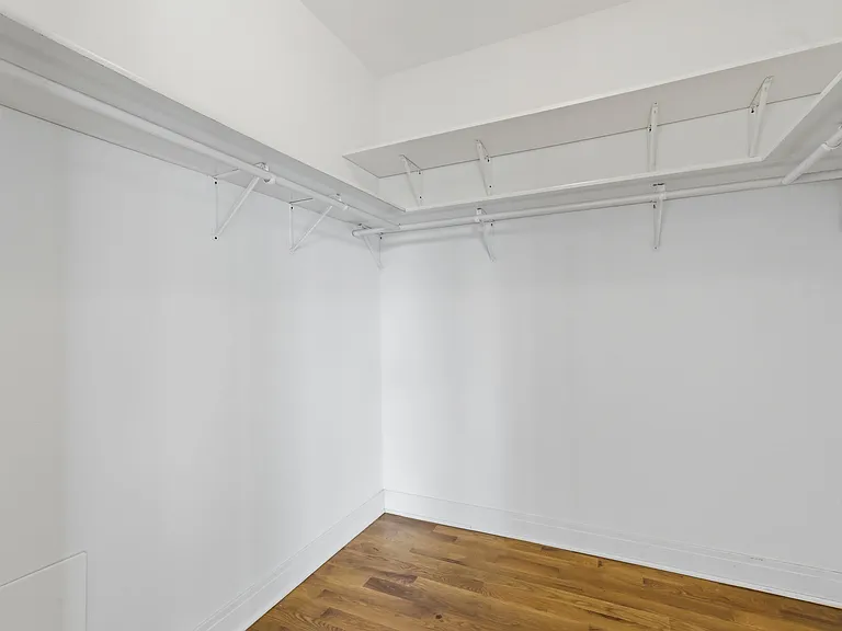 1825 N California Ave #4 — Photo 14