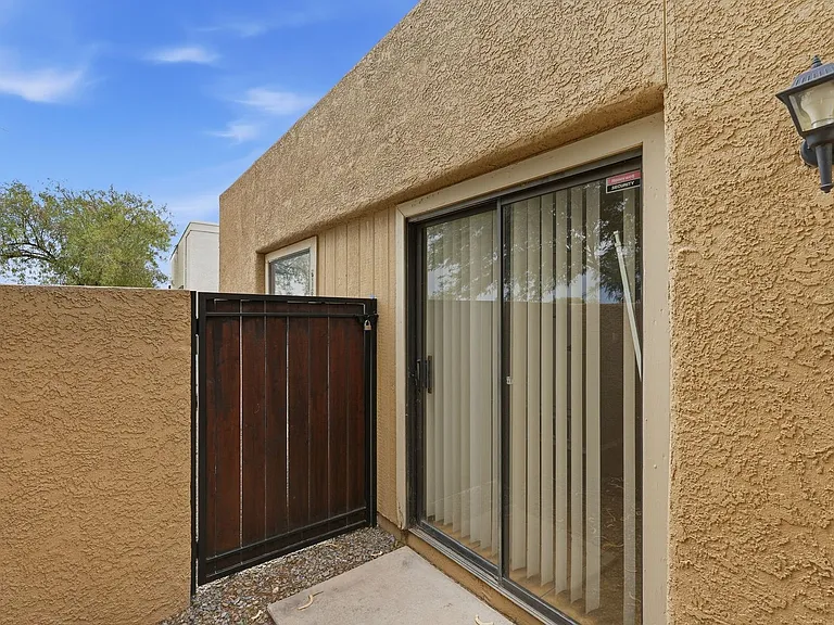 213 W Virginia St — Photo 20