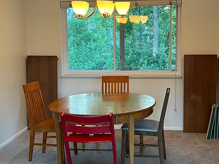 E Warren Dr — Photo 16