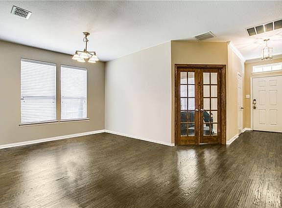 3rd image of 1312 Egret Ct