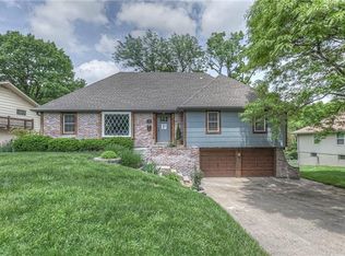 7308 W 54th Ter, Overland Park, KS 66202