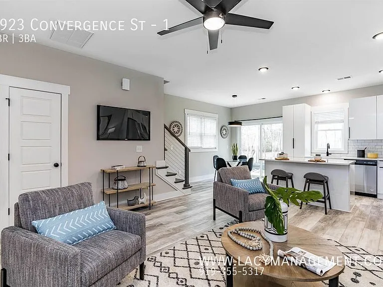 3923 Convergence St #1 — Photo 47