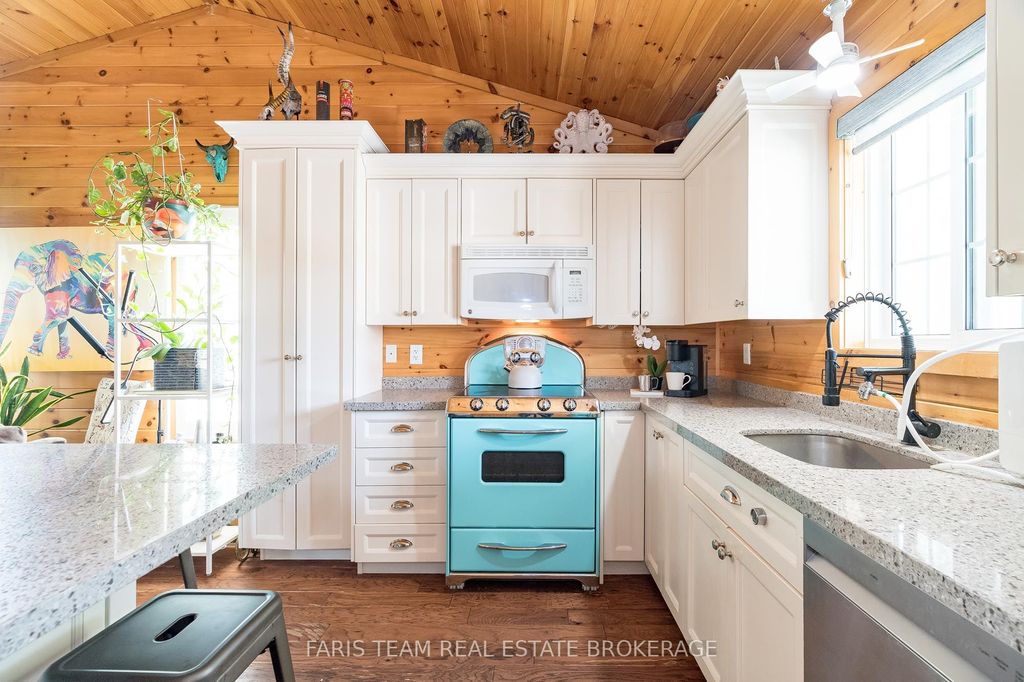 3 Awenda Ave, Wasaga Beach, ON - View 6