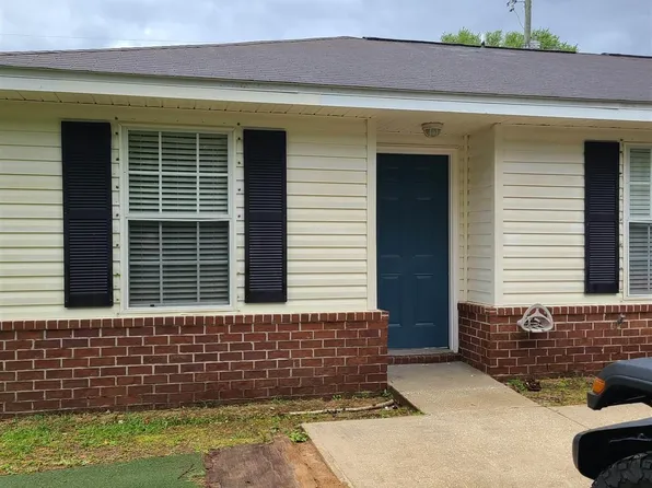 1421 N 61st Ave #302, Pensacola, FL 32506