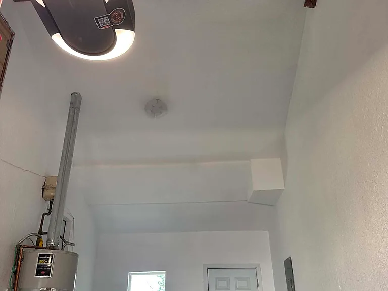 2931 Wright St — Photo 17