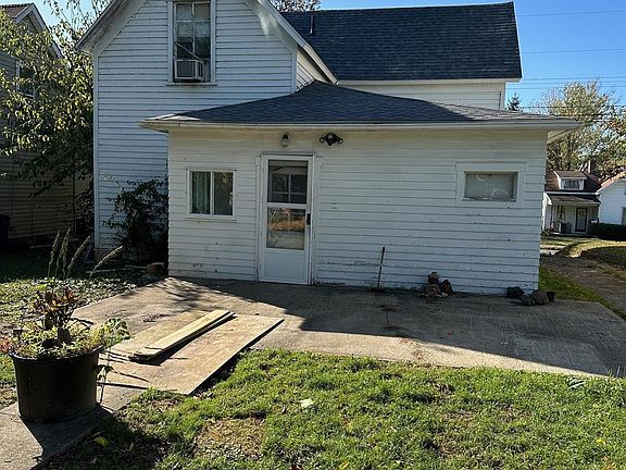 4th image of 634 N West St
