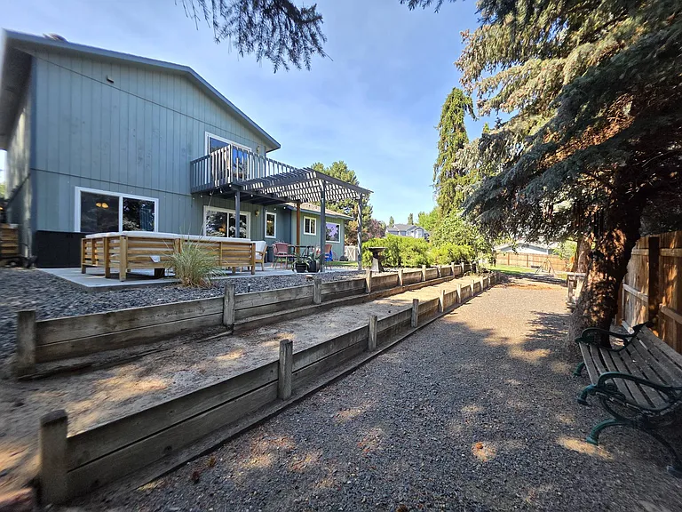 265 Joshua Rd — Photo 37