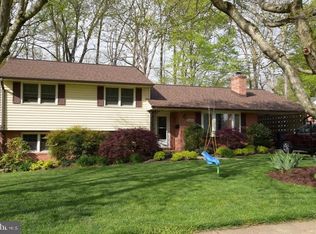 5655 Ravenel Ln, Springfield, VA 22151