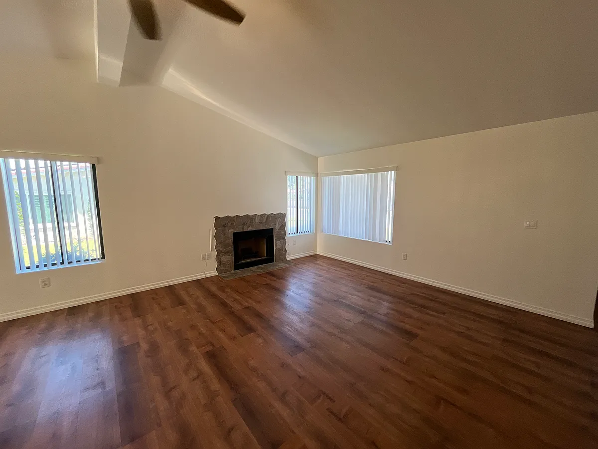 Building Photo - 40641 Schafer Pl