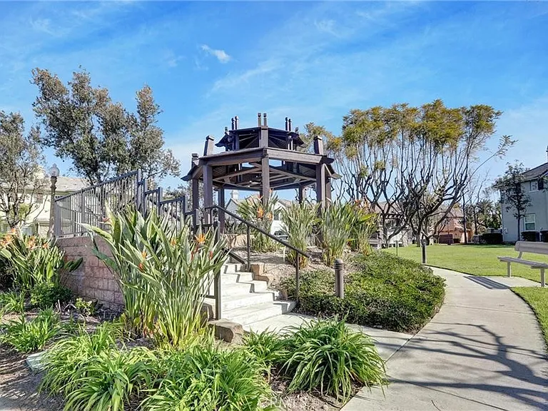 12240 Chantrelle Dr — Photo 43