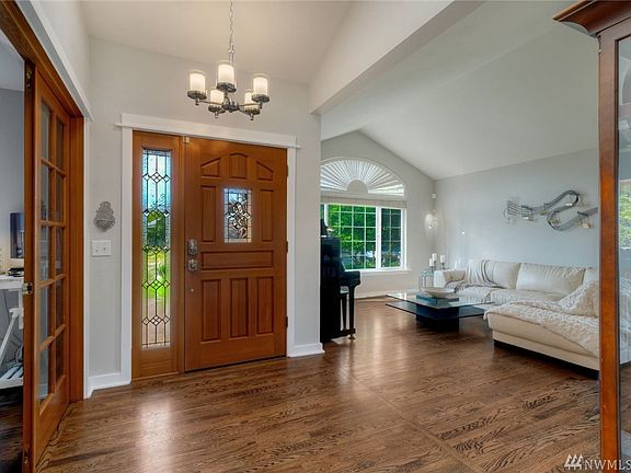 3rd image of 3029 Christianson Ave