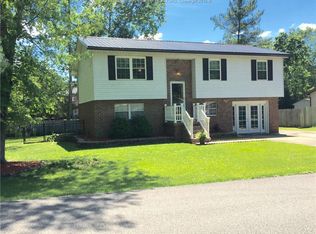 36 White Rock Dr, Hurricane, WV 25526