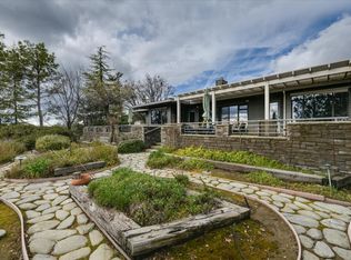 1160 N Circle Dr, Diamond Springs, CA 95619