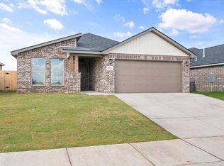 904 E 34th St, Wolfforth, TX 79382