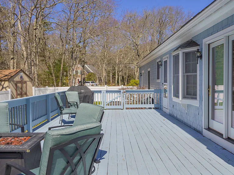 141 Harlow Rd — Photo 15