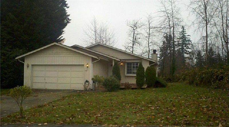 1st image of 1422 S 85th St