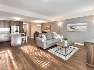 29 Sienna St #H, Kitchener, ON N2R0H8