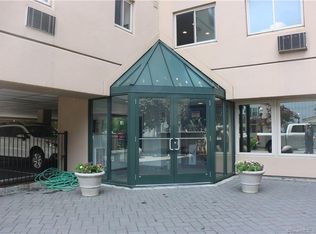 104 North St #PENTHOUSE 802, Stamford, CT 06902