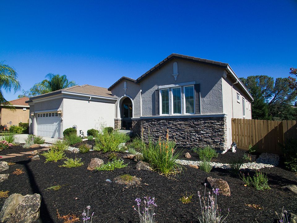 1st image of 2404 Luciana Way