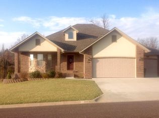 20 Remington Dr, Monett, MO 65708