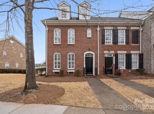 16918 Summers Walk Blvd, Davidson, NC 28036