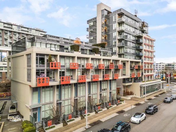 161 E 1st Ave #608, Vancouver, BC V6A 0G1