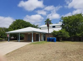 520B Bow Ln, Kerrville, TX 78028