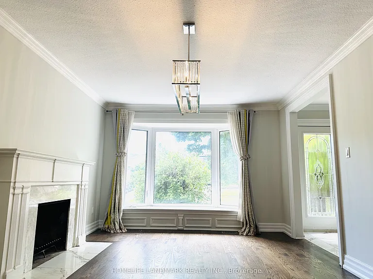 125 Bannatyne Dr — Photo 5