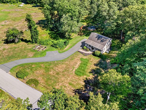 3rd image of 165 Scituate Road
