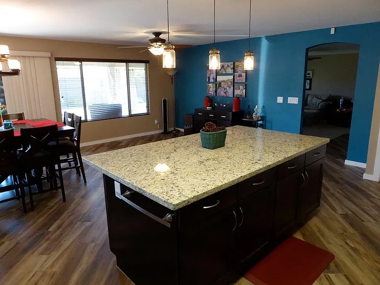 6810 S 15th Pl — Photo 31