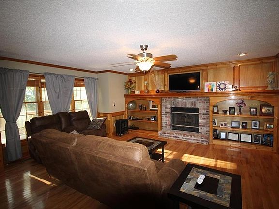 2nd image of 3125 N 110th St