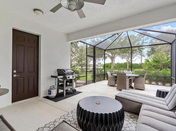 719 Duchess Court, Palm Beach Gardens, FL 33410
