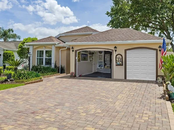 1214 Del Toro Dr, Lady Lake, FL 32159