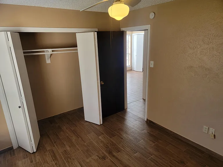 314 E Denton Dr #17 — Photo 8