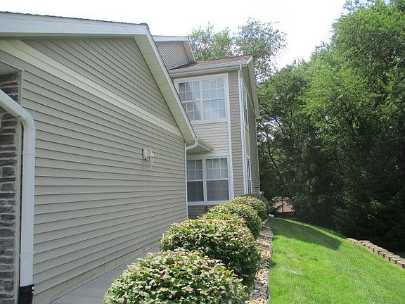 3rd image of 5004 Diane Ct #5004