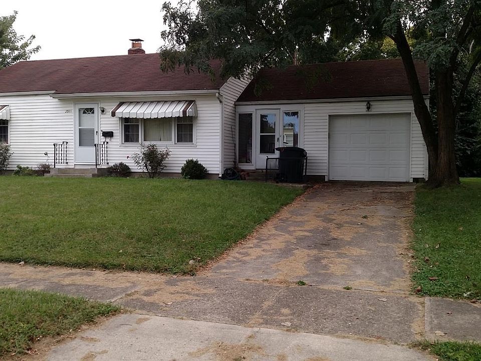 1st image of 2910 Selden Ave