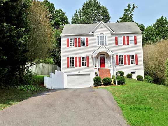 2nd image of 2518 Trefoil Way