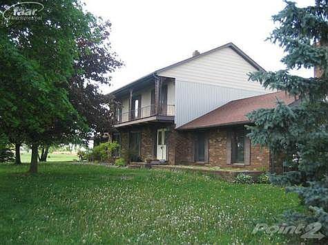 What a great house to raise a famly in.  Room for everyone.  Mom can come stay or your kids have their own place if they are back again.  For an ever changing family dymamics this is the place to make everyone feel at home.  Relax by the pond or walk with the chickens.