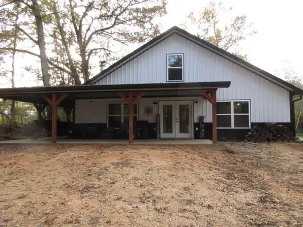 422 Preacher Brown Rd, Bruceton, TN 38317