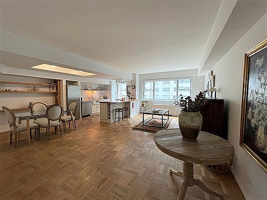 1st image of 100 W 57th St APT 15G
