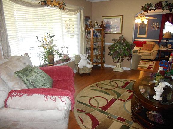 3rd image of 1012 Greenwood Ave